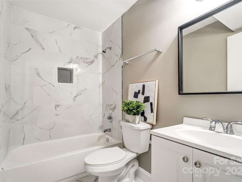 11039 Harrowfield Road, Charlotte, NC 28226.  MLS# CAR4291963, YatesRealty ID 2382. 