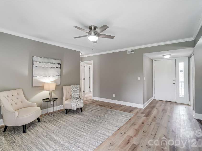 11039 Harrowfield Road, Charlotte, NC 28226.  MLS# CAR4291963, YatesRealty ID 2382. 