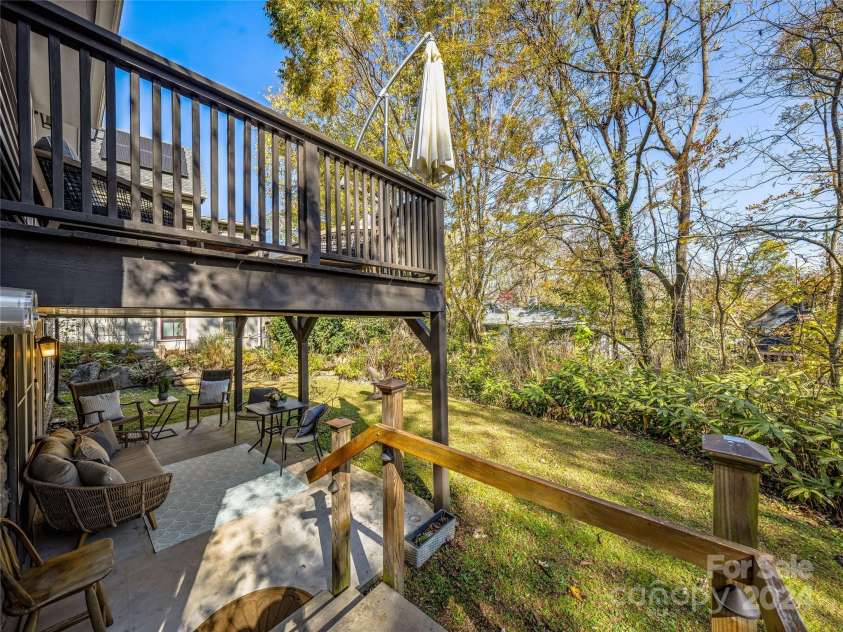45 Short Street, Asheville, NC 28801.  MLS# CAR4199097, YatesRealty ID 2382. Private back yard