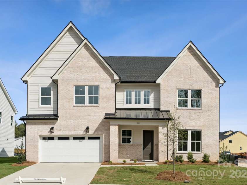 5111 Mint Harbor Way, Charlotte, NC 28269.  MLS# CAR4326116, YatesRealty ID 2382. Exterior of home 
