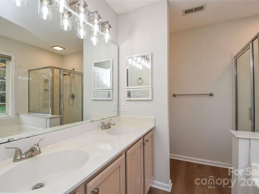 330 Kilmer Lane, Mooresville, NC 28115.  MLS# CAR4255974, YatesRealty ID 23820. 