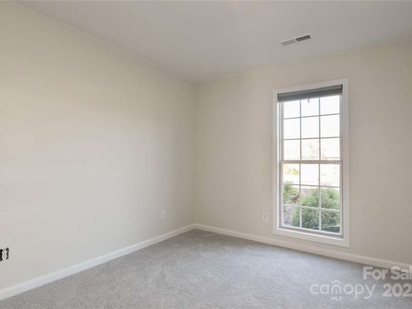 330 Kilmer Lane, Mooresville, NC 28115.  MLS# CAR4255974, YatesRealty ID 23820. 