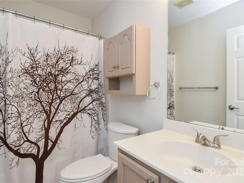 330 Kilmer Lane, Mooresville, NC 28115.  MLS# CAR4255974, YatesRealty ID 23820. 