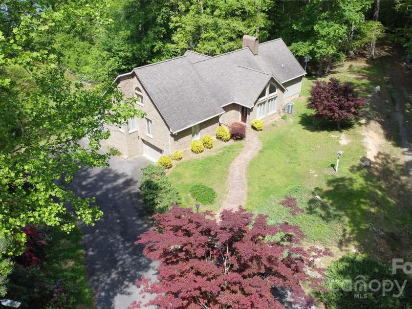 240 Goshen Terrace, Wilkesboro, NC 28697.  MLS# CAR4262846, YatesRealty ID 23821. 