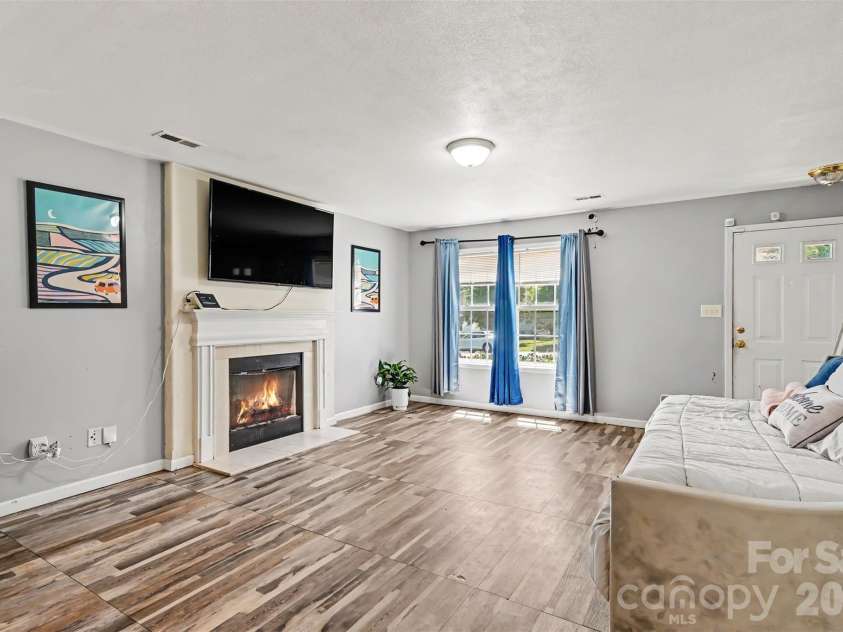 9306 Tiger Lily Lane, Charlotte, NC 28215.  MLS# CAR4380483, YatesRealty ID 23821. 