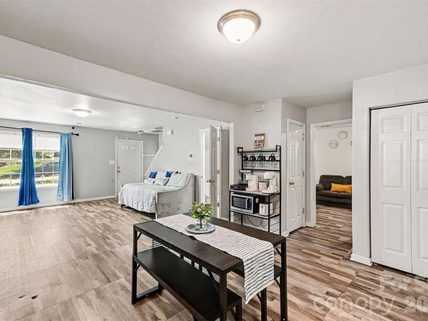 9306 Tiger Lily Lane, Charlotte, NC 28215.  MLS# CAR4380483, YatesRealty ID 23821. 