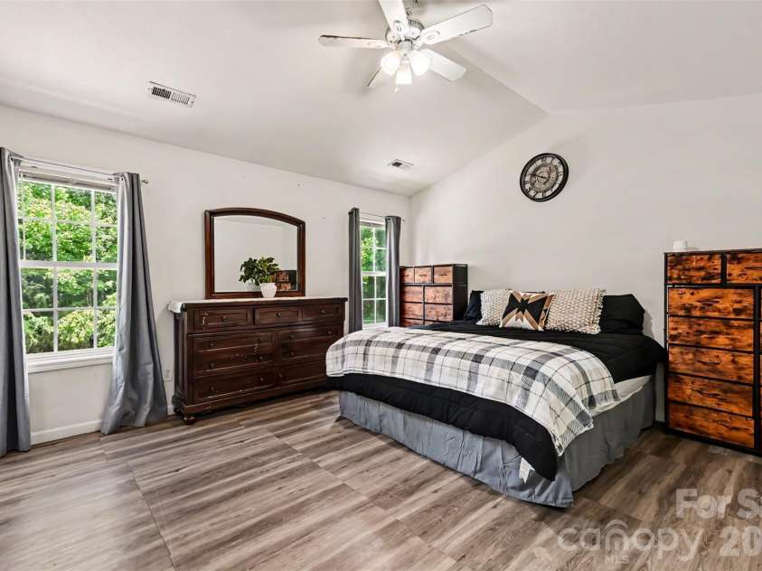 9306 Tiger Lily Lane, Charlotte, NC 28215.  MLS# CAR4380483, YatesRealty ID 23821. 