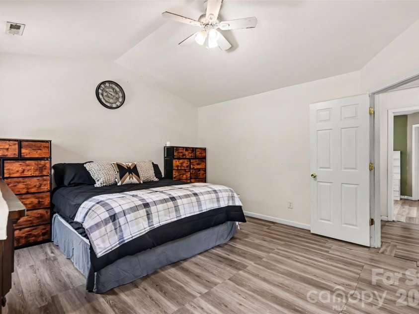 9306 Tiger Lily Lane, Charlotte, NC 28215.  MLS# CAR4380483, YatesRealty ID 23821. 