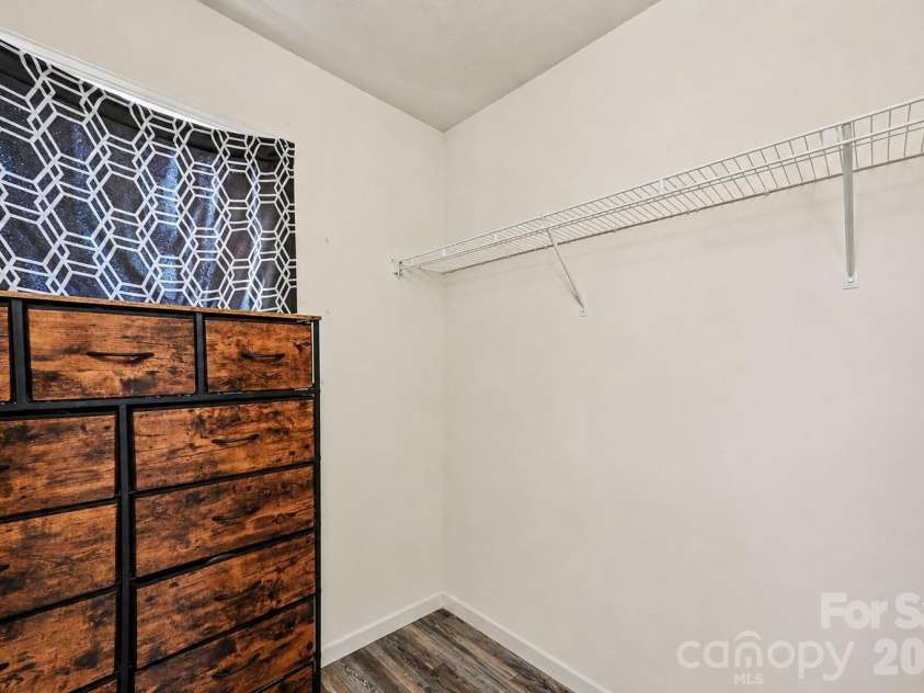9306 Tiger Lily Lane, Charlotte, NC 28215.  MLS# CAR4380483, YatesRealty ID 23821. 