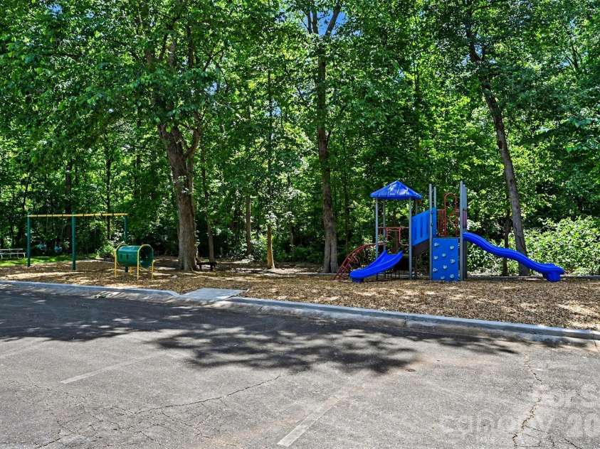 9306 Tiger Lily Lane, Charlotte, NC 28215.  MLS# CAR4380483, YatesRealty ID 23821. 
