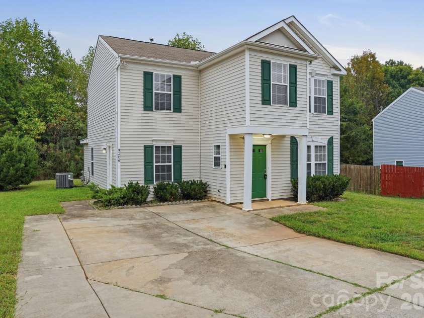 9306 Tiger Lily Lane, Charlotte, NC 28215.  MLS# CAR4429483, YatesRealty ID 23821. 