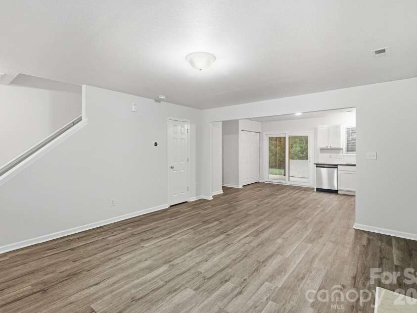 9306 Tiger Lily Lane, Charlotte, NC 28215.  MLS# CAR4429483, YatesRealty ID 23821. 