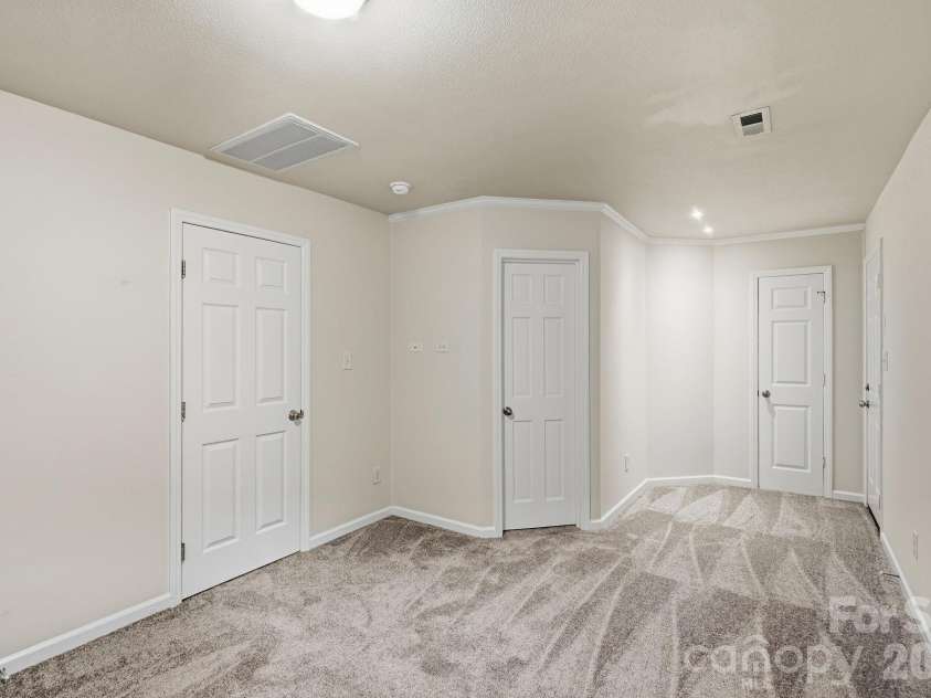 9306 Tiger Lily Lane, Charlotte, NC 28215.  MLS# CAR4429483, YatesRealty ID 23821. 