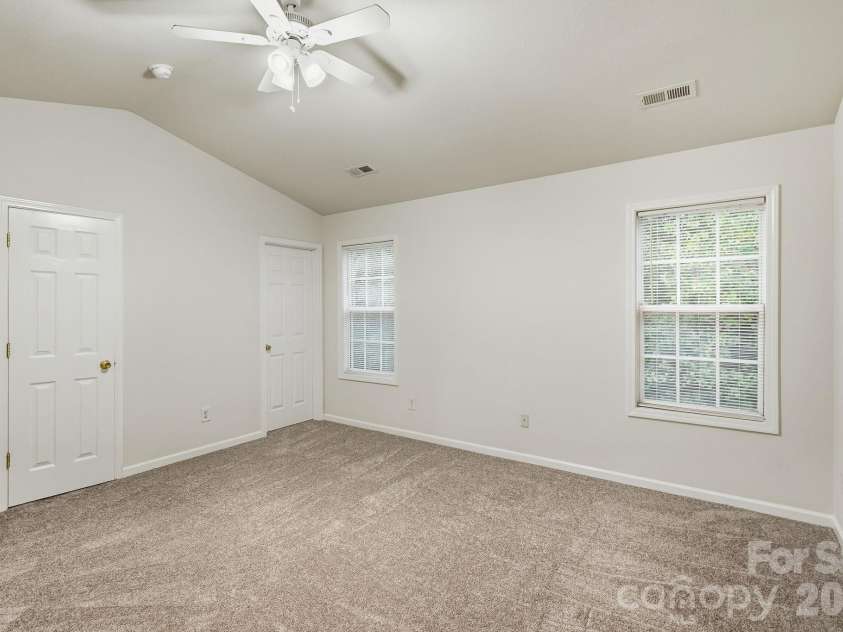9306 Tiger Lily Lane, Charlotte, NC 28215.  MLS# CAR4429483, YatesRealty ID 23821. 