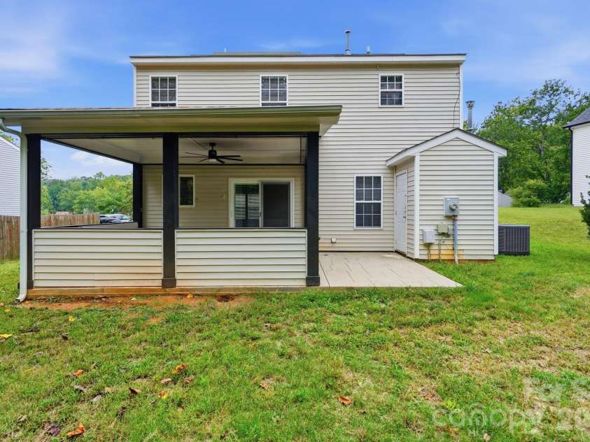 9306 Tiger Lily Lane, Charlotte, NC 28215.  MLS# CAR4429483, YatesRealty ID 23821. 