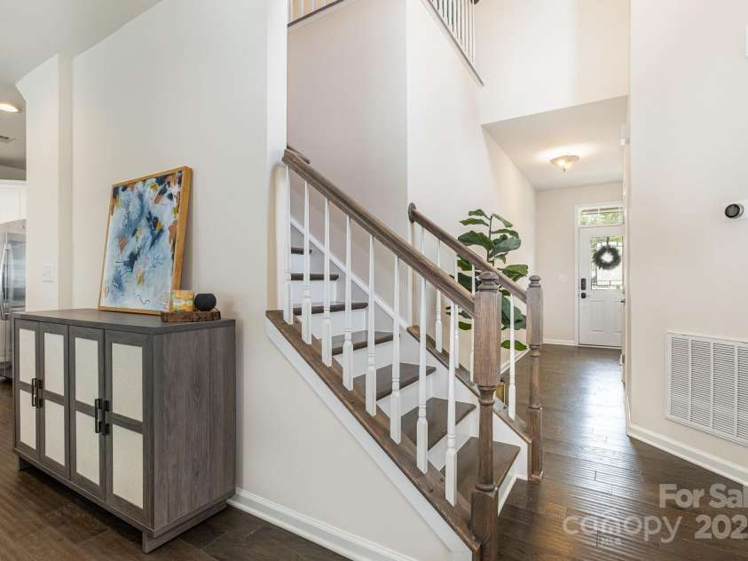 1825 Evergreen Drive, Charlotte, NC 28208.  MLS# CAR4269834, YatesRealty ID 23822. 