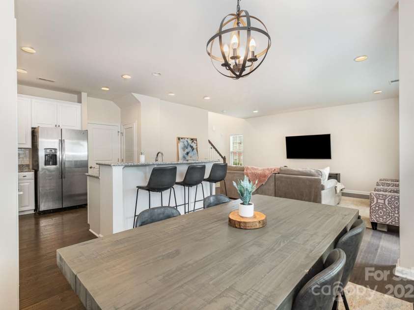 1825 Evergreen Drive, Charlotte, NC 28208.  MLS# CAR4269834, YatesRealty ID 23822. 