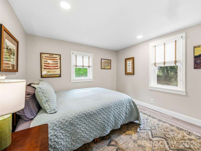 33 Kilpatrick Street, Brevard, NC 28712.  MLS# CAR4363437, YatesRealty ID 23823. 
