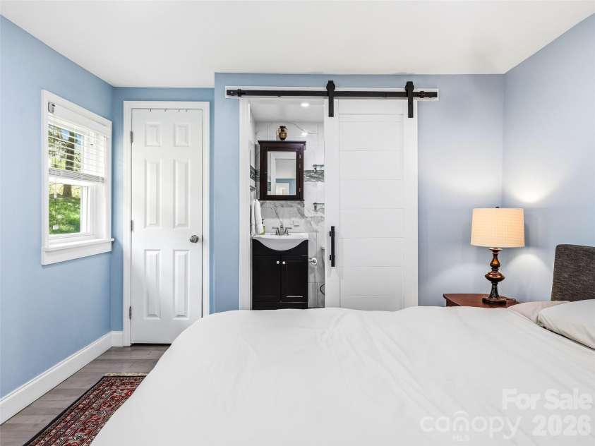 33 Kilpatrick Street, Brevard, NC 28712.  MLS# CAR4363437, YatesRealty ID 23823. 