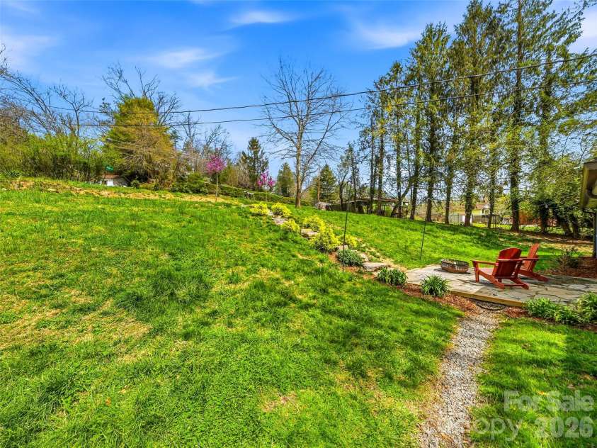 33 Kilpatrick Street, Brevard, NC 28712.  MLS# CAR4363437, YatesRealty ID 23823. 