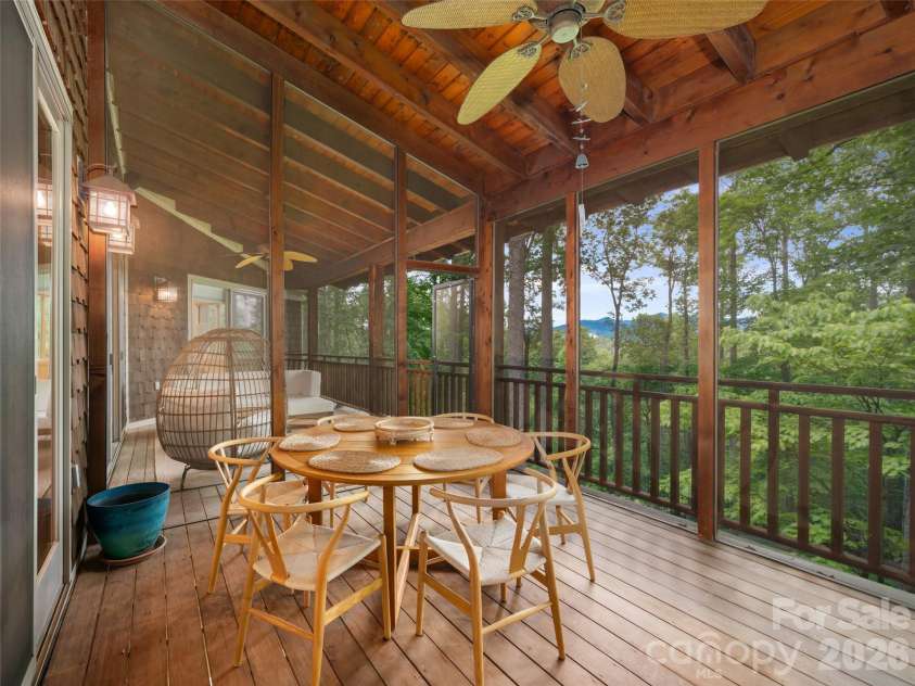 71 Chestnut Hill Road, Spruce Pine, NC 28777.  MLS# CAR4380652, YatesRealty ID 23824. 