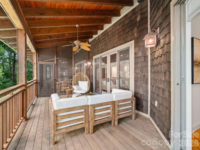 71 Chestnut Hill Road, Spruce Pine, NC 28777.  MLS# CAR4380652, YatesRealty ID 23824. 