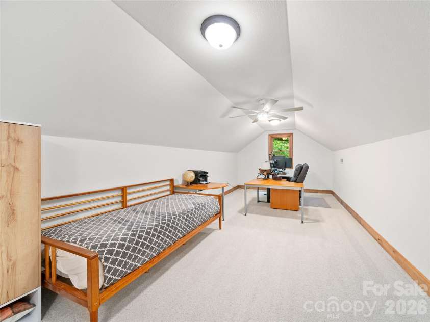 71 Chestnut Hill Road, Spruce Pine, NC 28777.  MLS# CAR4380652, YatesRealty ID 23824. 