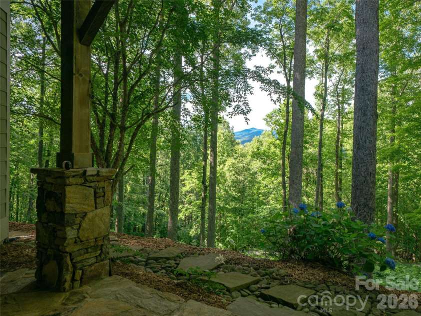 71 Chestnut Hill Road, Spruce Pine, NC 28777.  MLS# CAR4380652, YatesRealty ID 23824. 