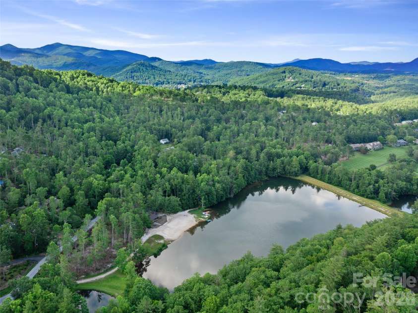 71 Chestnut Hill Road, Spruce Pine, NC 28777.  MLS# CAR4380652, YatesRealty ID 23824. 