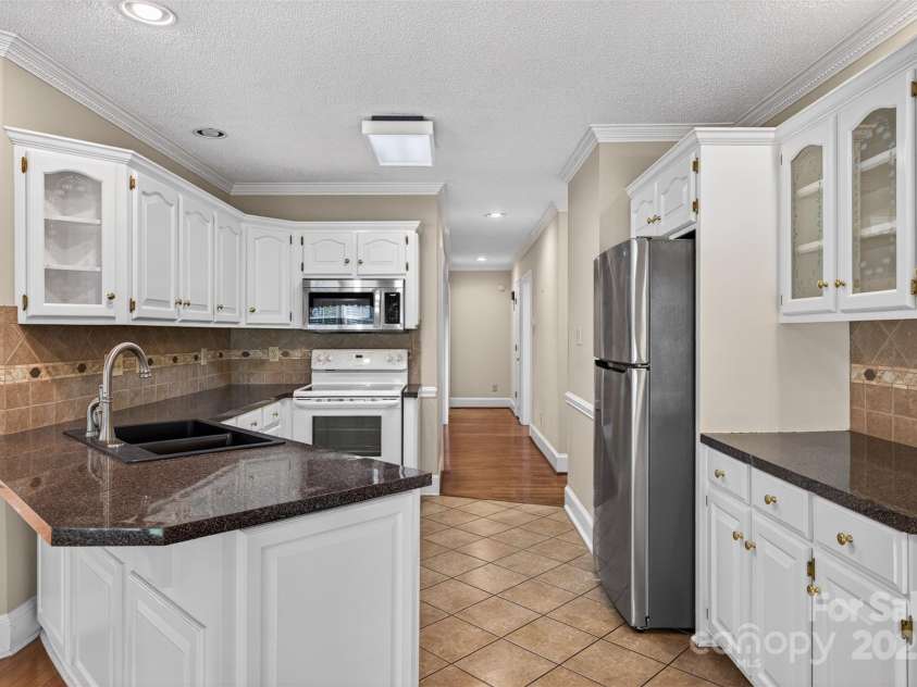 803 Woodmoore Lane, Kannapolis, NC 28081.  MLS# CAR4272480, YatesRealty ID 23824. 