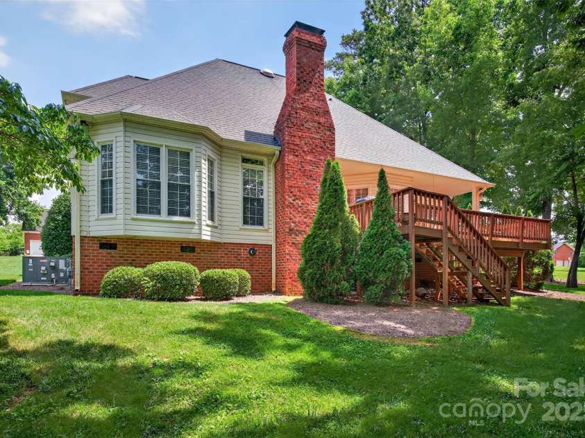 803 Woodmoore Lane, Kannapolis, NC 28081.  MLS# CAR4272480, YatesRealty ID 23824. 