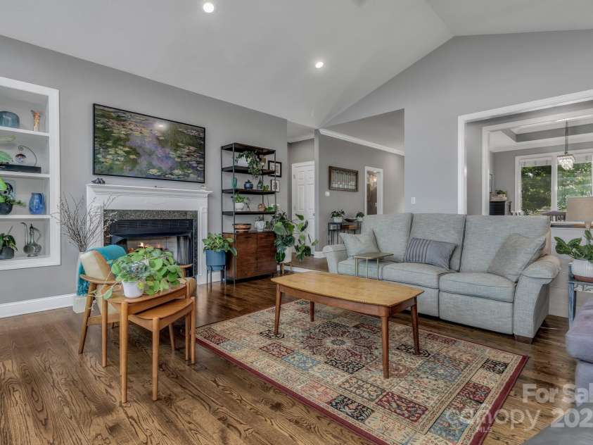 107 Stonegate Drive, Arden, NC 28704.  MLS# CAR4276294, YatesRealty ID 23825. 