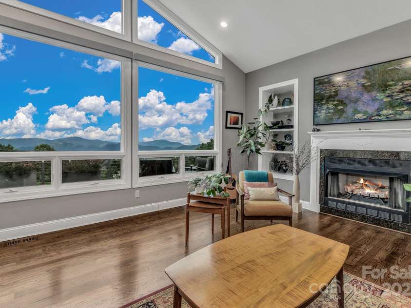 107 Stonegate Drive, Arden, NC 28704.  MLS# CAR4276294, YatesRealty ID 23825. 