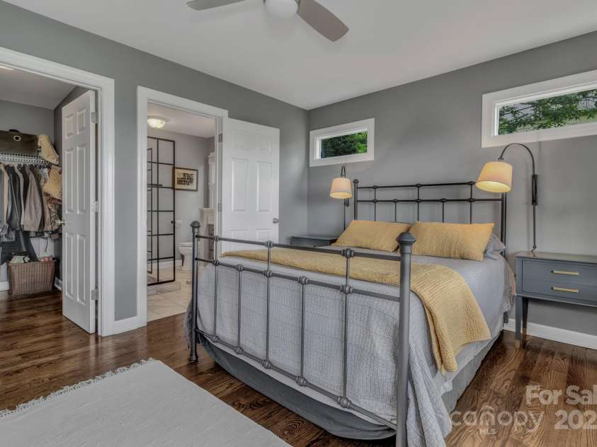 107 Stonegate Drive, Arden, NC 28704.  MLS# CAR4276294, YatesRealty ID 23825. 
