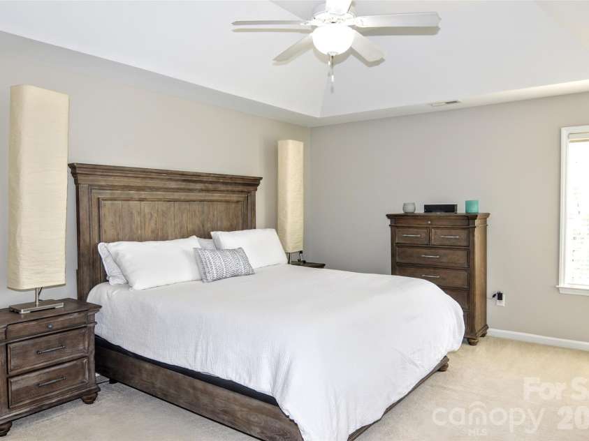 8224 Glamorgan Lane, Matthews, NC 28104.  MLS# CAR4361196, YatesRealty ID 23825. 