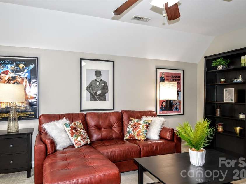 8224 Glamorgan Lane, Matthews, NC 28104.  MLS# CAR4361196, YatesRealty ID 23825. 