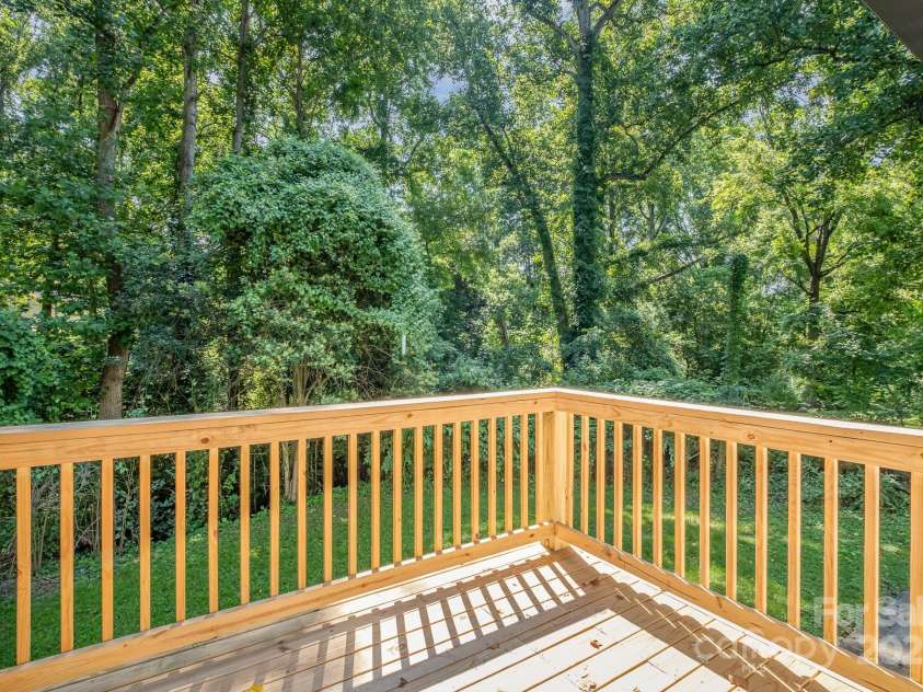 1048 Shenandoah Drive, Gastonia, NC 28052.  MLS# CAR4276713, YatesRealty ID 23826. 