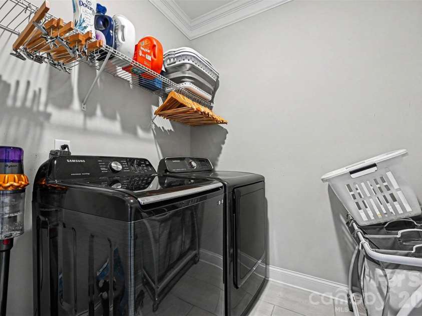 122 Boatwright Lane, Mooresville, NC 28117.  MLS# CAR4377794, YatesRealty ID 23826. Laundry room