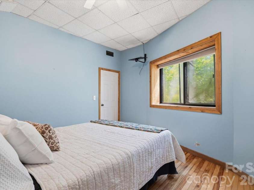 110 Leisure Mountain Road, Asheville, NC 28804.  MLS# CAR4374427, YatesRealty ID 23827. 