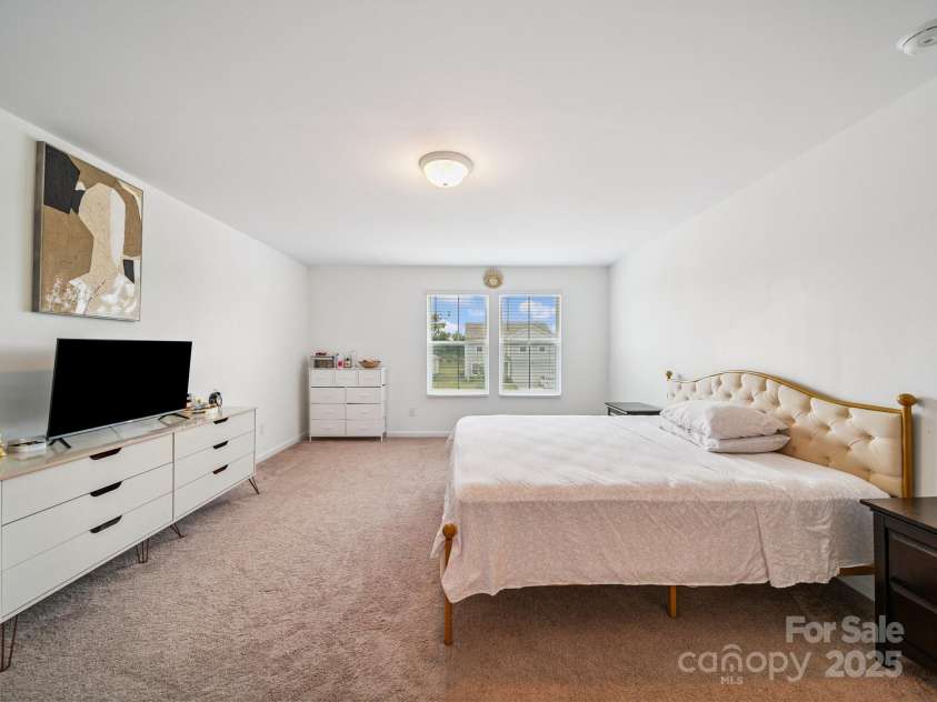 3077 Light Ridge Court, Concord, NC 28027.  MLS# CAR4274695, YatesRealty ID 23827. Primary bedroom