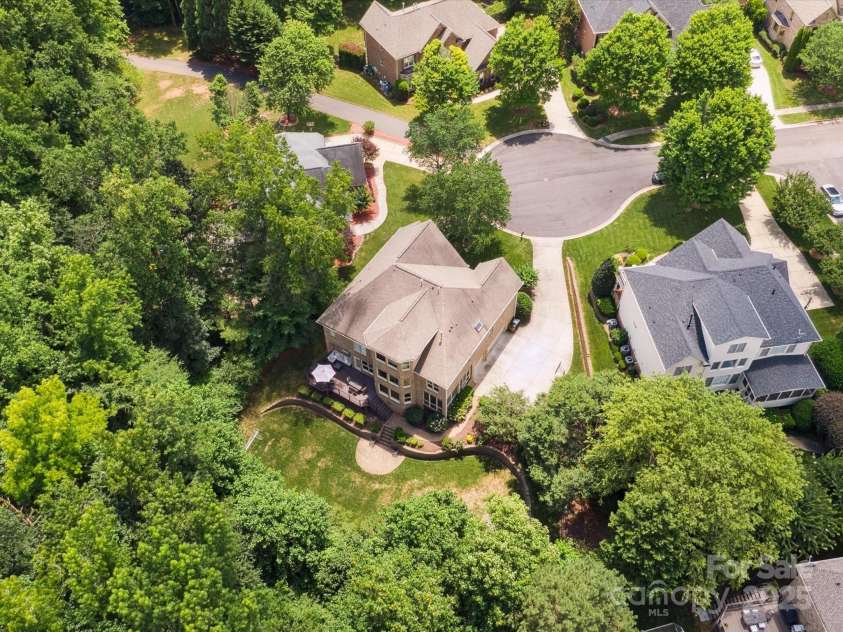 2103 Lytton Lane, Matthews, NC 28104.  MLS# CAR4276278, YatesRealty ID 23828. 