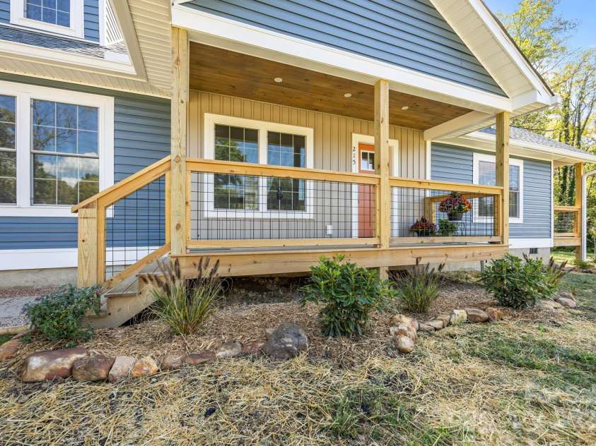 215 McCoy Cove, Black Mountain, NC 28711.  MLS# CAR4333033, YatesRealty ID 2383. Covered front porch