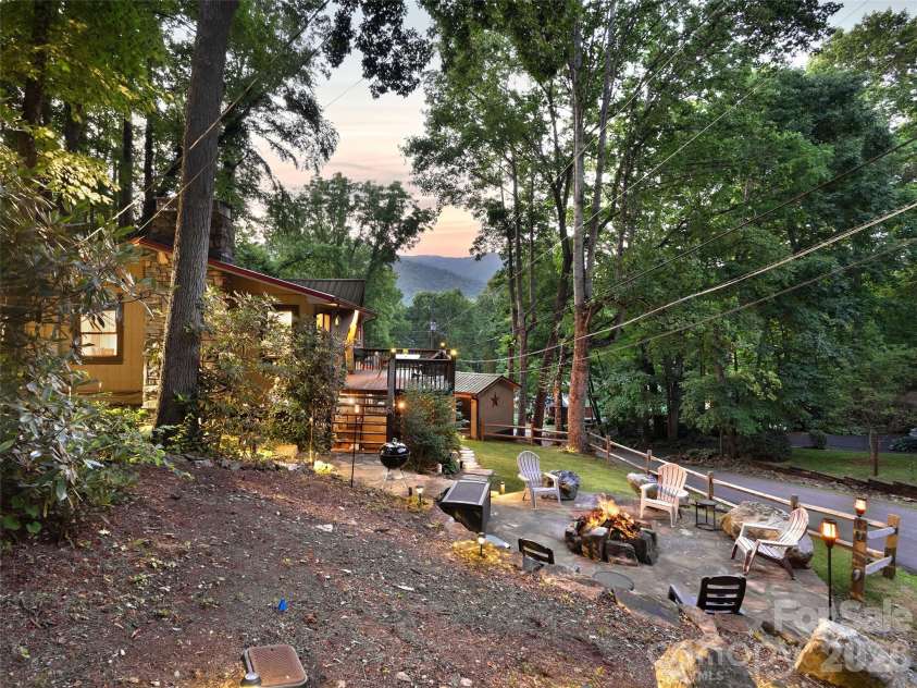 290 Dogwood Drive, Maggie Valley, NC 28751.  MLS# CAR4390974, YatesRealty ID 2383. 