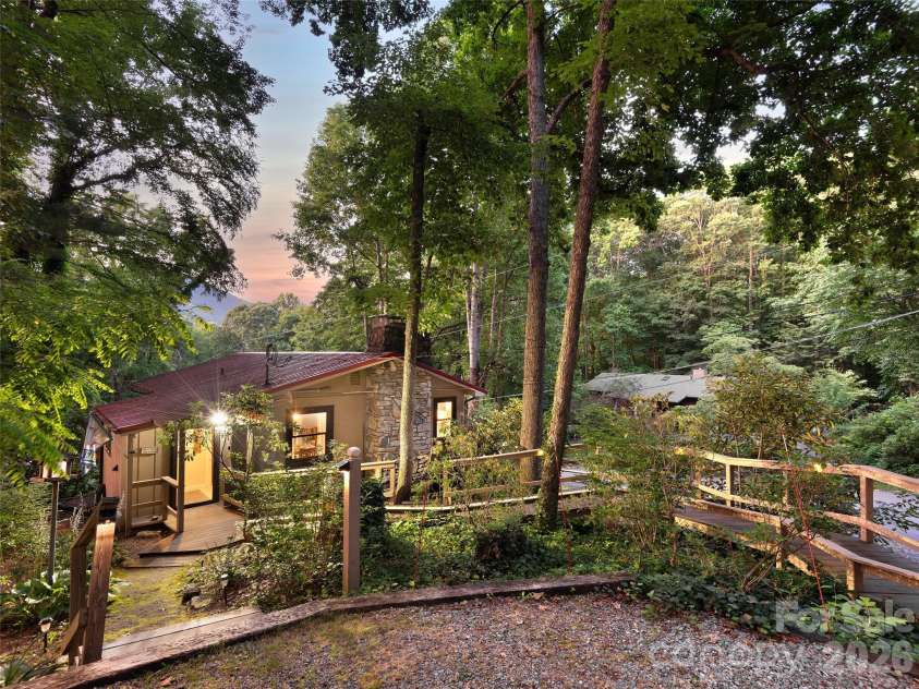 290 Dogwood Drive, Maggie Valley, NC 28751.  MLS# CAR4390974, YatesRealty ID 2383. 