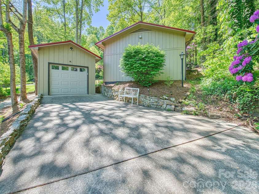 290 Dogwood Drive, Maggie Valley, NC 28751.  MLS# CAR4390974, YatesRealty ID 2383. 