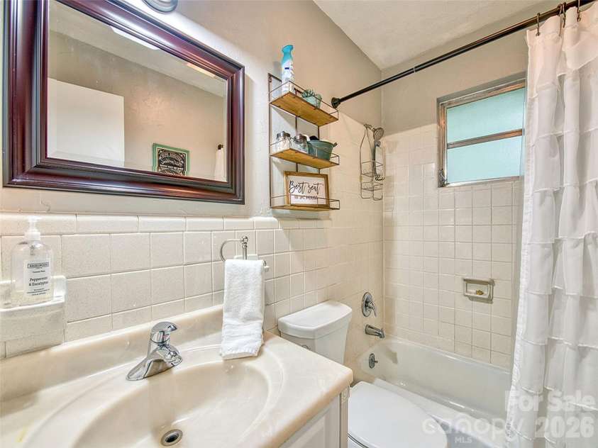 290 Dogwood Drive, Maggie Valley, NC 28751.  MLS# CAR4390974, YatesRealty ID 2383. 