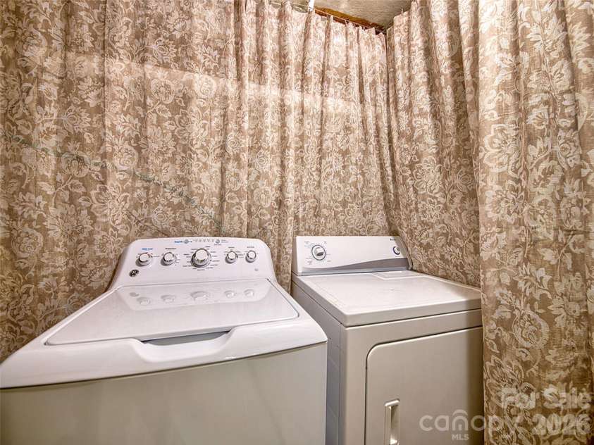 290 Dogwood Drive, Maggie Valley, NC 28751.  MLS# CAR4390974, YatesRealty ID 2383. 