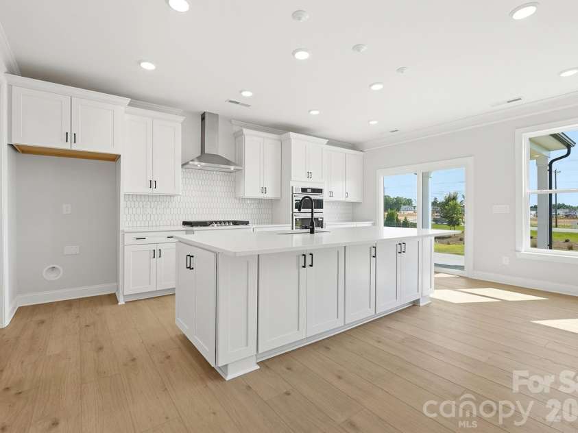 3077 Founding Fathers Drive, Gastonia, NC 28056.  MLS# CAR4335380, YatesRealty ID 23830. Kitchen