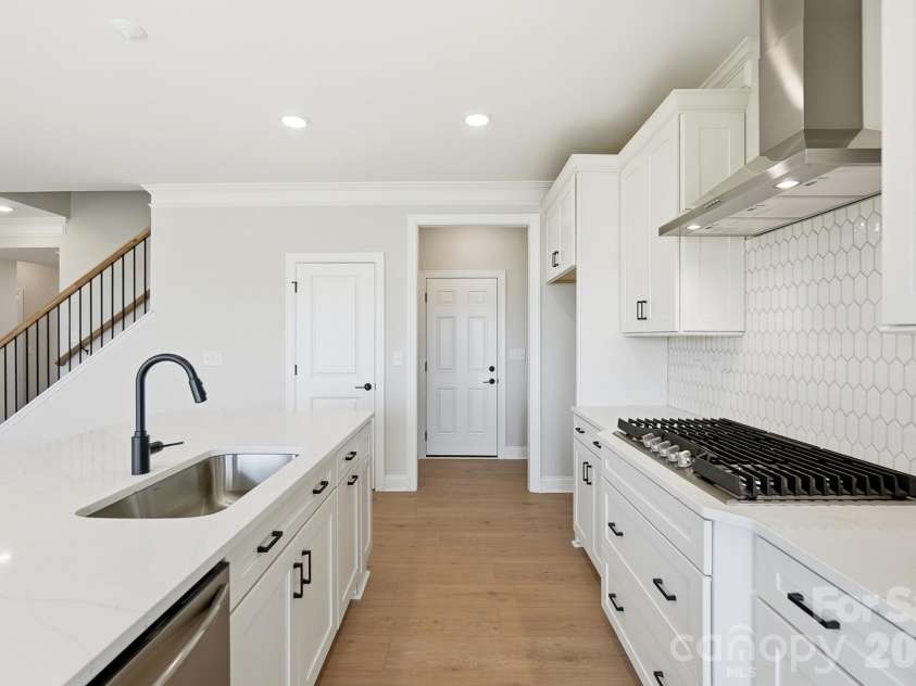 3077 Founding Fathers Drive, Gastonia, NC 28056.  MLS# CAR4335380, YatesRealty ID 23830. Kitchen
