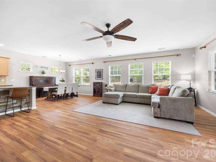 1521 Deer Meadows Drive, Waxhaw, NC 28173.  MLS# CAR4367982, YatesRealty ID 23831. Great space for everyone!